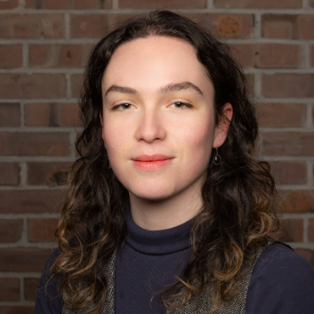 Liz Friedman headshot. Photo credit: Mark Garvin.